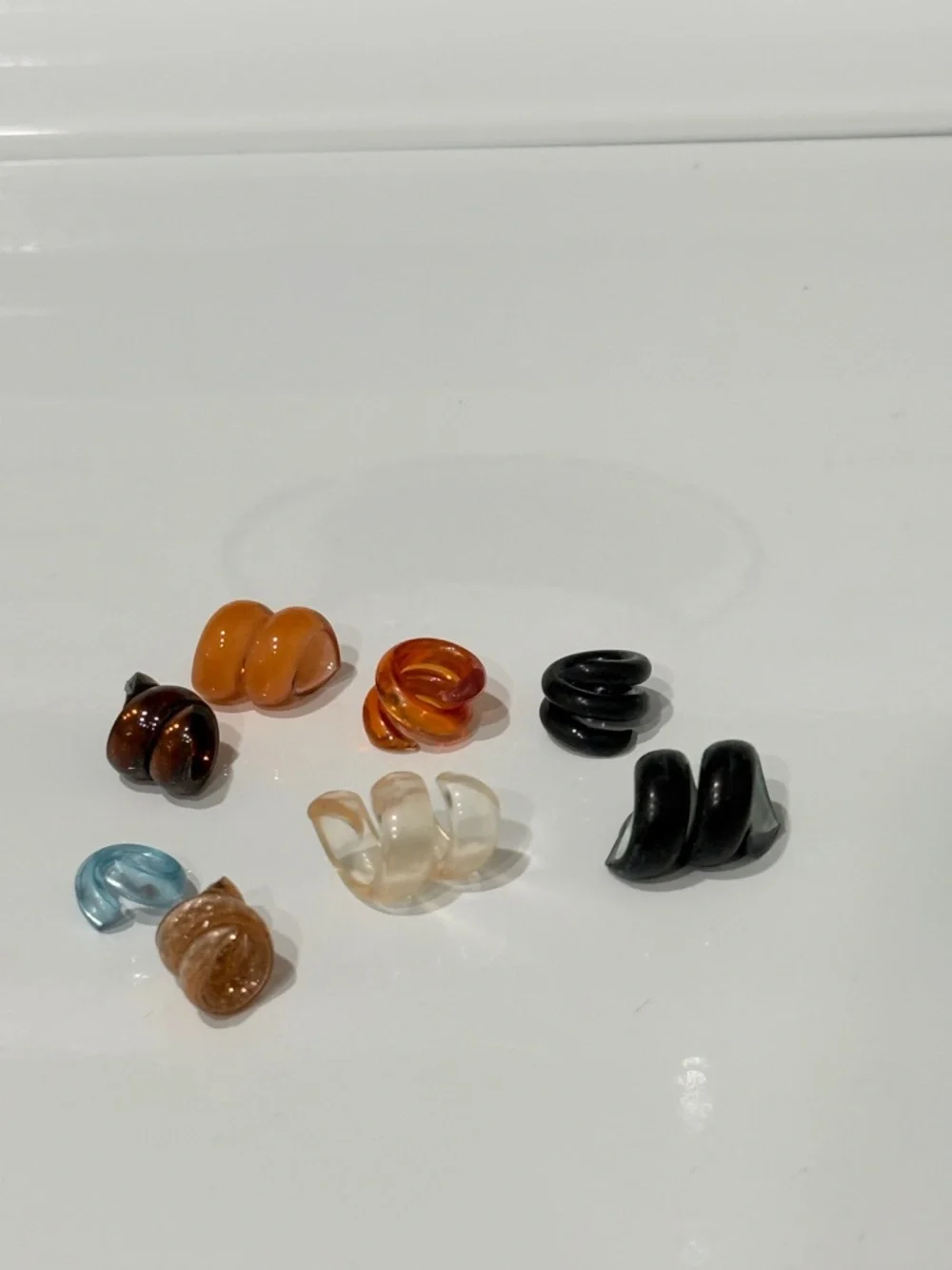 8 Vintage Barbie Spiral Bracelets with Acrylic Box - Picture 7 of 11